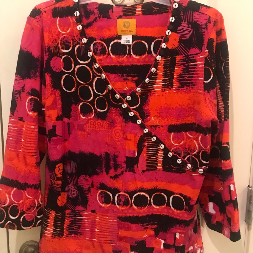 Top/ Shirt
